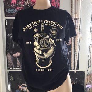 Obey tee